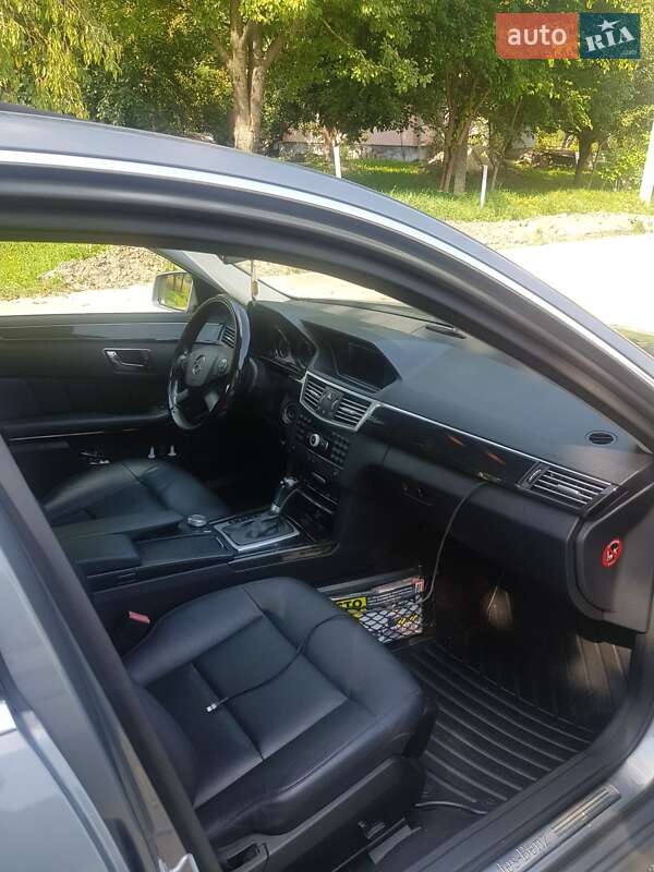 Седан Mercedes-Benz E-Class 2009 в Одесі