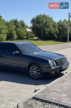 Седан Mercedes-Benz E-Class 2000 в 