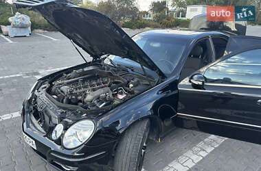 Седан Mercedes-Benz E-Class 2002 в 