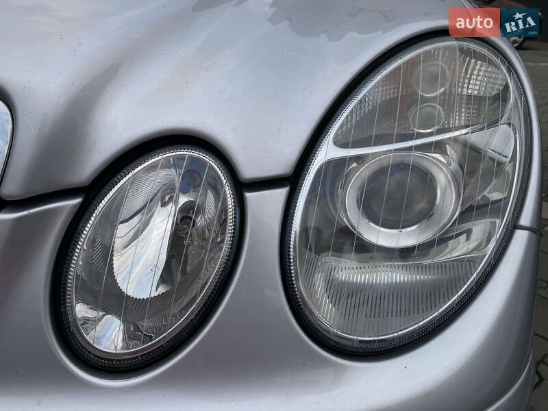 Седан Mercedes-Benz E-Class 2003 в Чернівцях