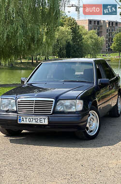 Седан Mercedes-Benz E-Class 1995 в Черновцах