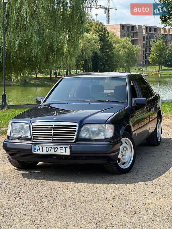 Mercedes-Benz E-Class 1995