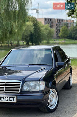 Седан Mercedes-Benz E-Class 1995 в 