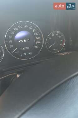 Седан Mercedes-Benz E-Class 2004 в 