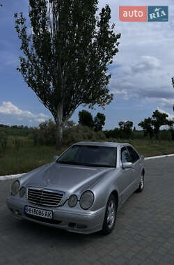 Седан Mercedes-Benz E-Class 2000 в Ізмаїлі