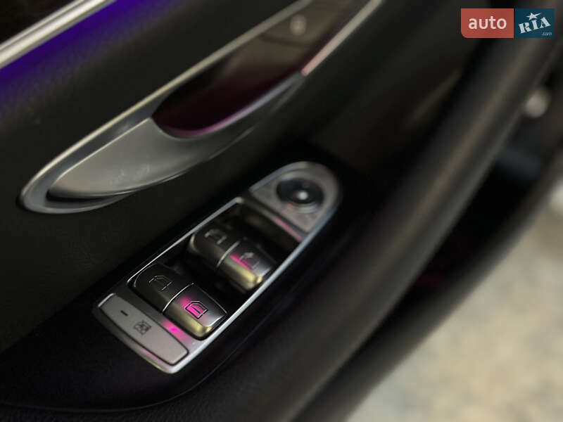 Седан Mercedes-Benz E-Class 2020 в Львове