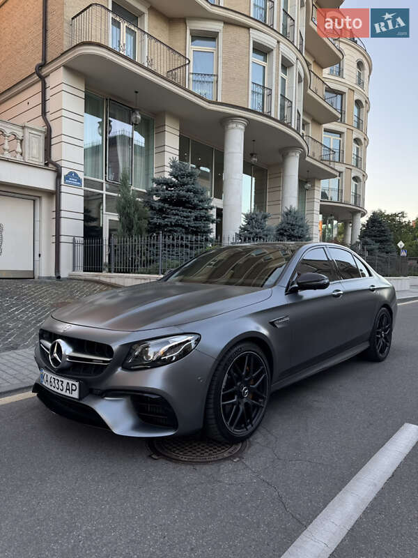 Седан Mercedes-Benz E-Class 2018 в Киеве