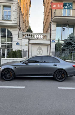 Седан Mercedes-Benz E-Class 2018 в 