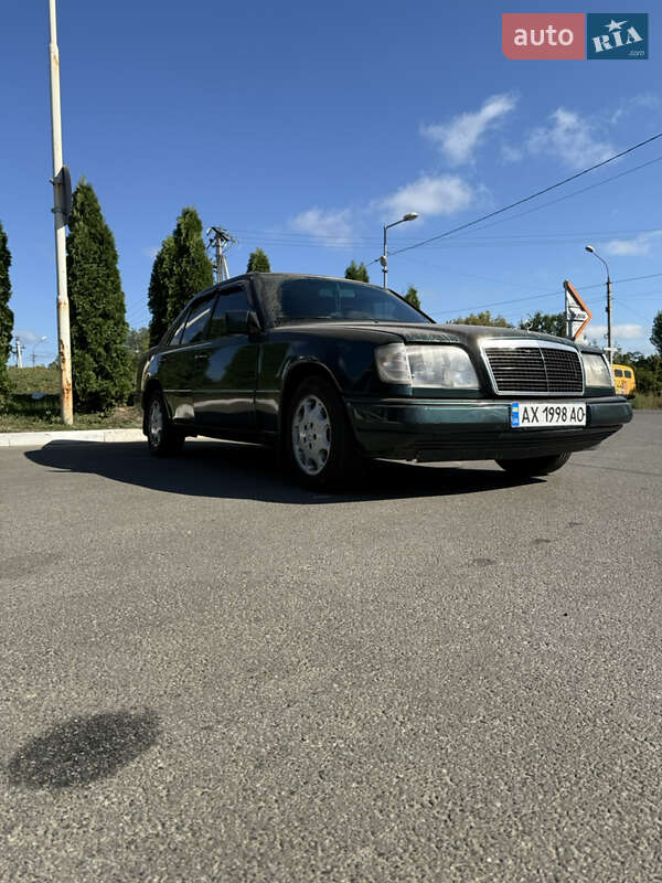 Седан Mercedes-Benz E-Class 1995 в Сумах