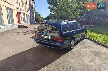 Універсал Mercedes-Benz E-Class 2000 в 
