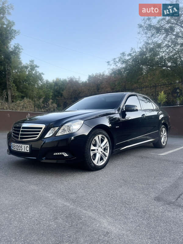 Mercedes-Benz E-Class 2009