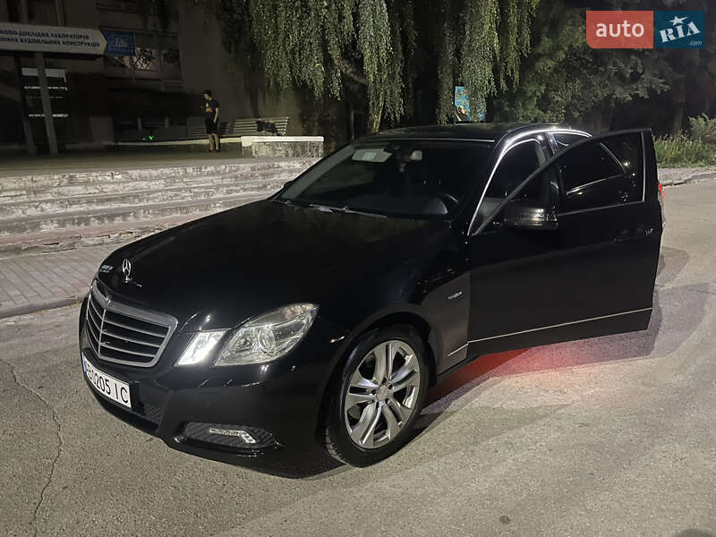 Седан Mercedes-Benz E-Class 2009 в Вінниці