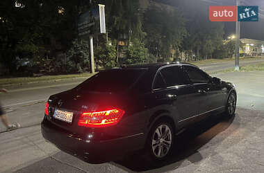 Седан Mercedes-Benz E-Class 2009 в 