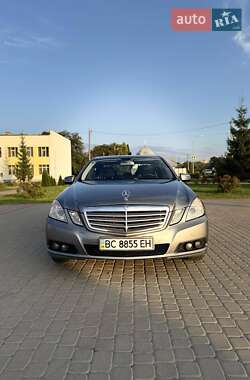 Седан Mercedes-Benz E-Class 2010 в Самборі