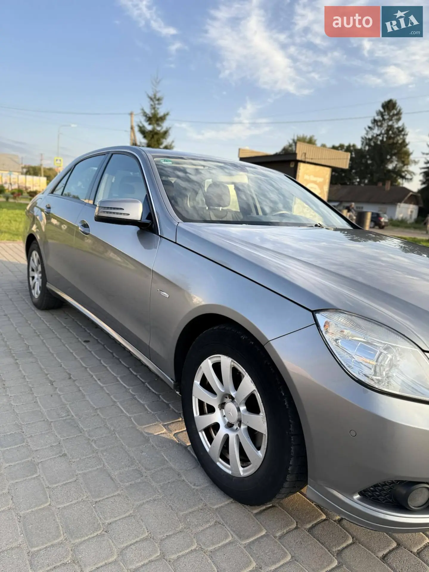 2010 Mercedes-Benz E-klasse - мініатюра 3