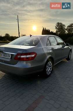 Седан Mercedes-Benz E-Class 2010 в 