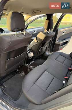 Седан Mercedes-Benz E-Class 2010 в 