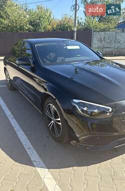 Седан Mercedes-Benz E-Class 2021 в 