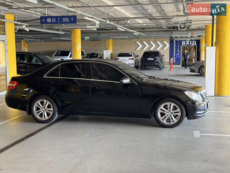 Седан Mercedes-Benz E-Class 2012 в Киеве фото 24 Седан Mercedes-Benz E-Class 2012 в Киеве