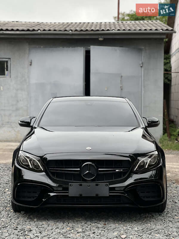 Mercedes-Benz E-Class 2016
