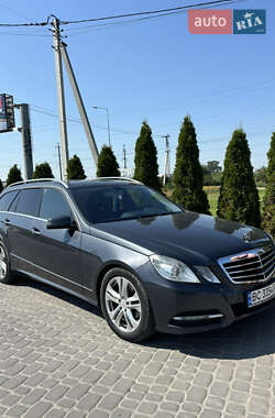 Універсал Mercedes-Benz E-Class 2012 в Львові