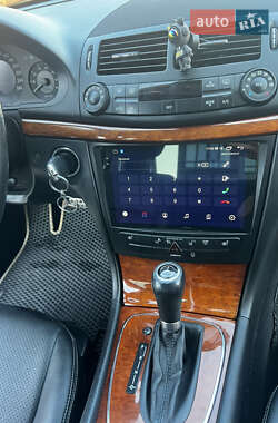 Седан Mercedes-Benz E-Class 2006 в 