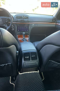 Седан Mercedes-Benz E-Class 2006 в 