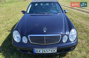 Седан Mercedes-Benz E-Class 2003 в 