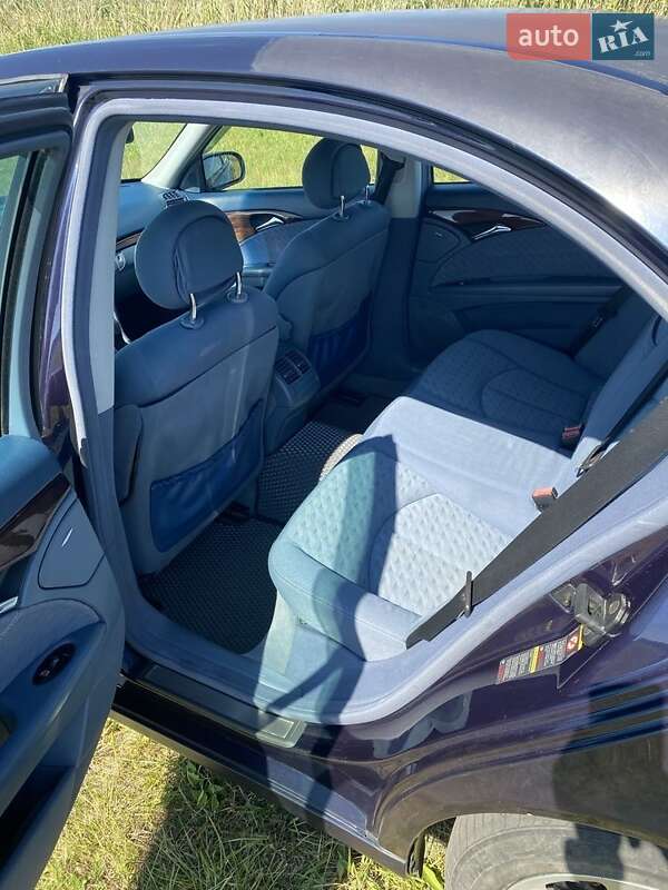 Седан Mercedes-Benz E-Class 2003 в Змиеве фото 7 Седан Mercedes-Benz E-Class 2003 в Змиеве