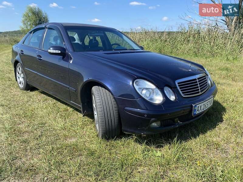 Седан Mercedes-Benz E-Class 2003 в Змиеве фото 12 Седан Mercedes-Benz E-Class 2003 в Змиеве