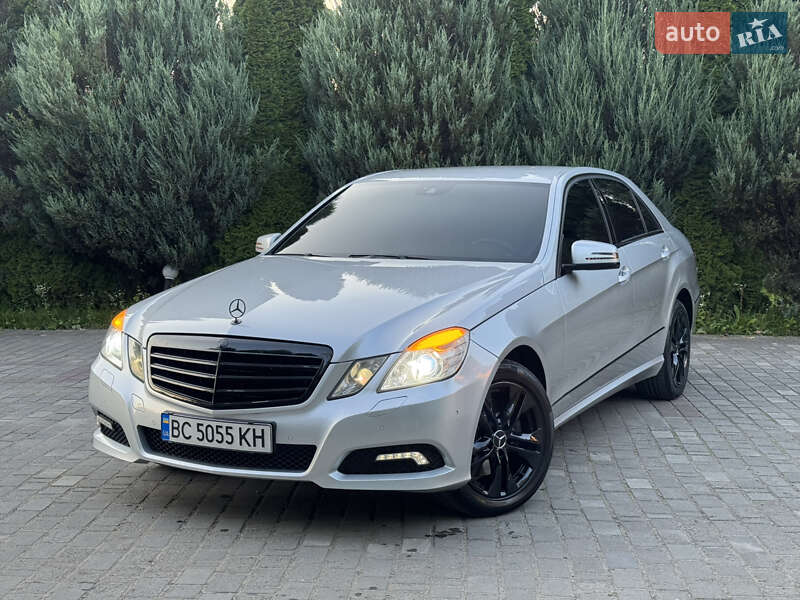 Седан Mercedes-Benz E-Class 2010 в Самборе