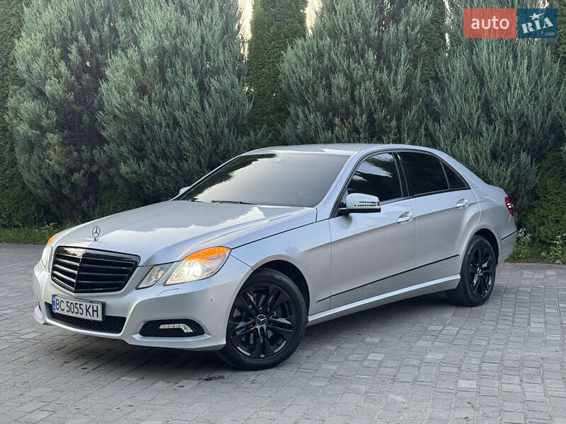 Седан Mercedes-Benz E-Class 2010 в Самборе