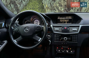 Седан Mercedes-Benz E-Class 2010 в 