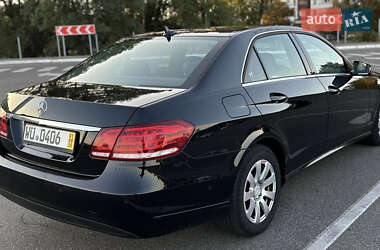 Седан Mercedes-Benz E-Class 2013 в 
