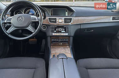 Седан Mercedes-Benz E-Class 2013 в 