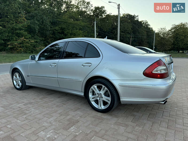 Седан Mercedes-Benz E-Class 2008 в Новоднестровске