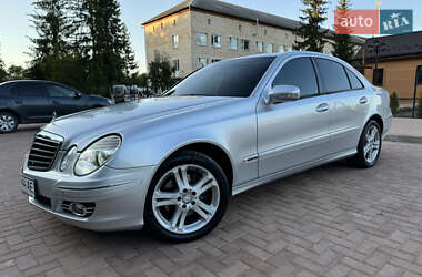 Седан Mercedes-Benz E-Class 2008 в Новодністровську