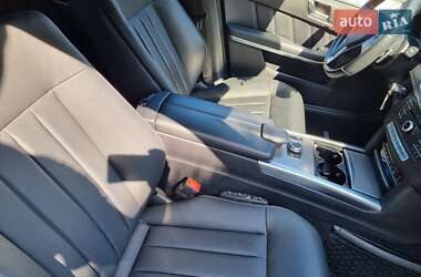 Седан Mercedes-Benz E-Class 2015 в  фото 30 Седан Mercedes-Benz E-Class 2015 в