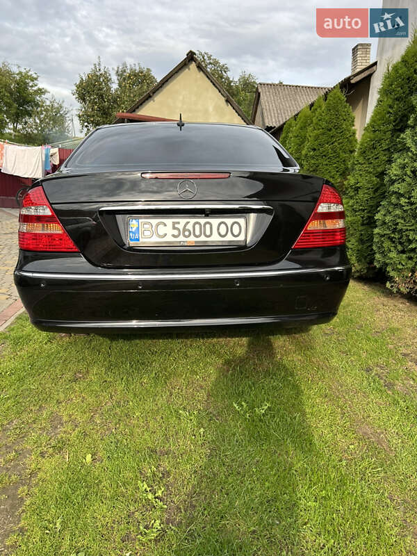 Седан Mercedes-Benz E-Class 2006 в Львове