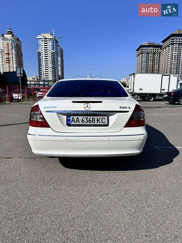 Седан Mercedes-Benz E-Class 2007 в Дымере