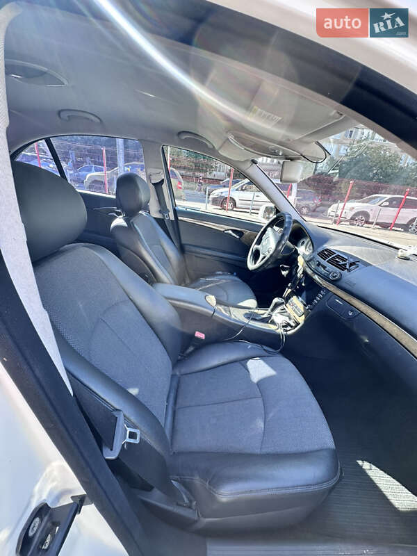 Седан Mercedes-Benz E-Class 2007 в Дымере