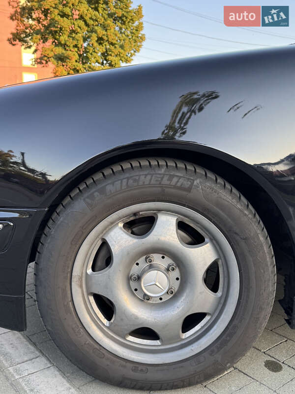 Седан Mercedes-Benz E-Class 2001 в Хмельницком