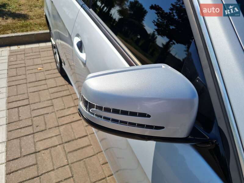 Седан Mercedes-Benz E-Class 2010 в Киеве