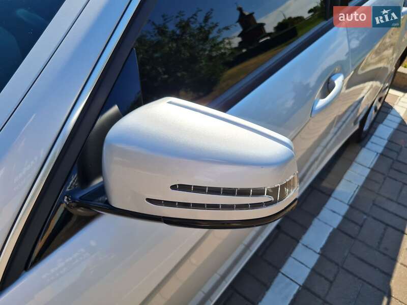 Седан Mercedes-Benz E-Class 2010 в Киеве