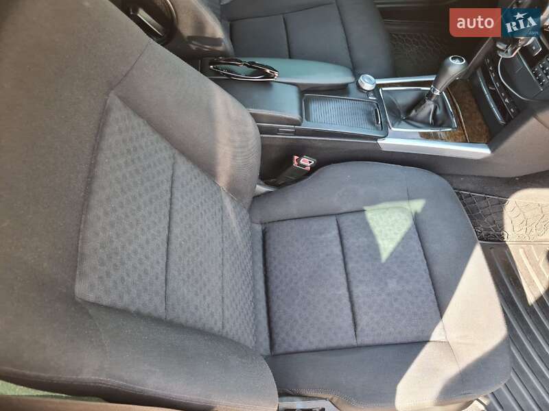 Седан Mercedes-Benz E-Class 2010 в Киеве