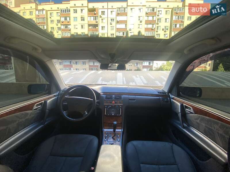 Седан Mercedes-Benz E-Class 1999 в Одессе