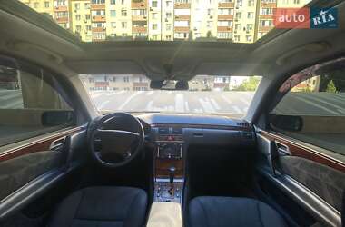 Седан Mercedes-Benz E-Class 1999 в 