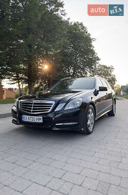 Универсал Mercedes-Benz E-Class 2011 в 