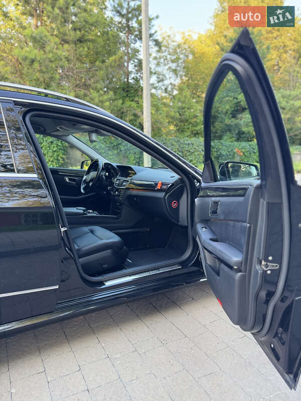 Универсал Mercedes-Benz E-Class 2011 в Городке фото 10 Универсал Mercedes-Benz E-Class 2011 в Городке