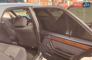 Седан Mercedes-Benz E-Class 1994 в 